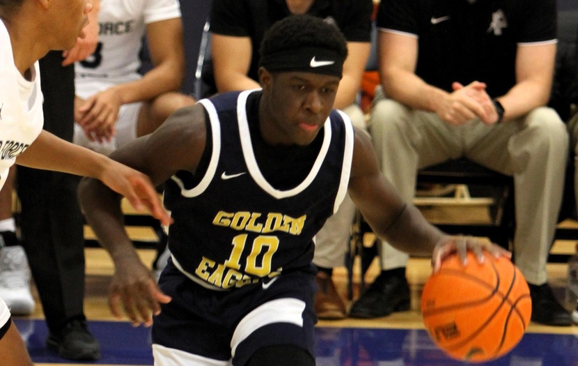 Golden Eagle men rally back to coral Mustangs 76-72