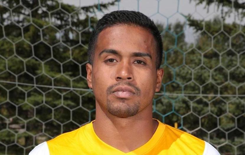Rondon Powers Golden Eagles to 2-0 Win Over Northeastern JC