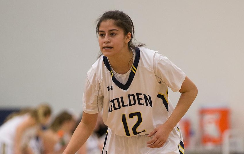 Kruthaupt Hit 17 points as Women’s Basketball Fall in Region IX First Round