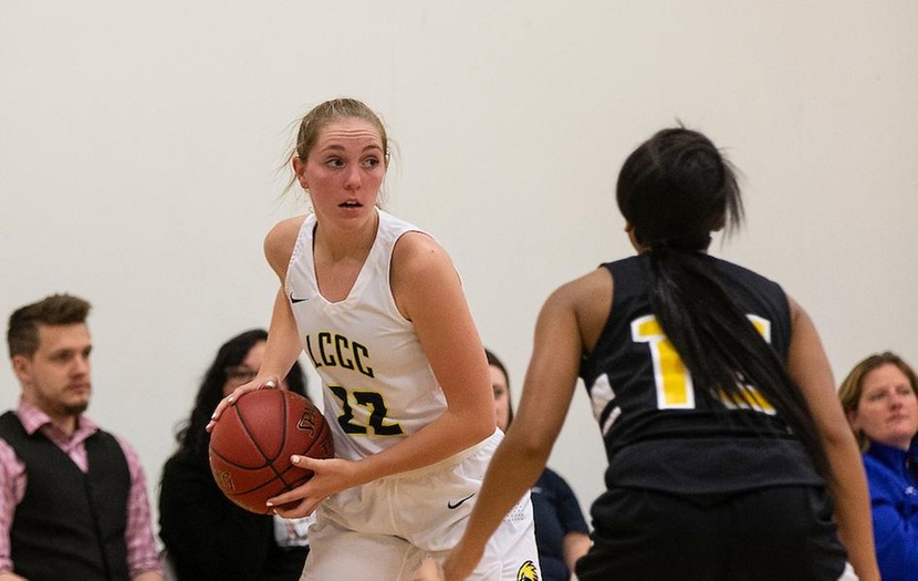 Golden Eagles Pull Away in Second Half to Defeat Eastern Wyoming College, 64-61