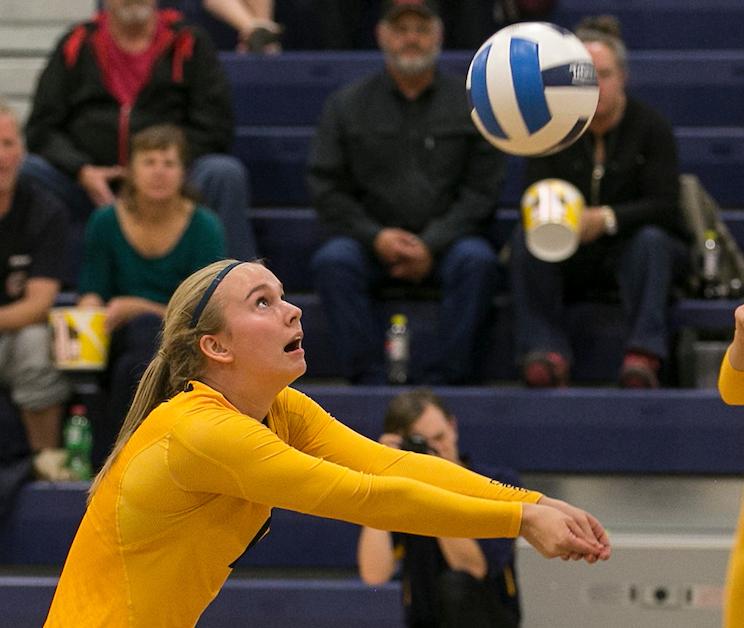 #12 Volleyball Drops Match to Otero