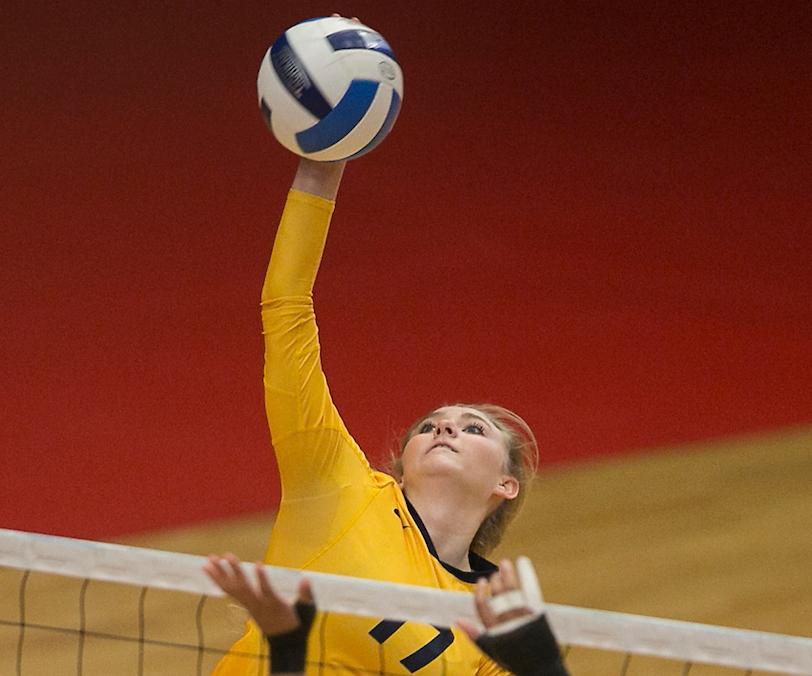 Volleyball Moves to 7-0 in Region IX North After Win Over Central Wyoming
