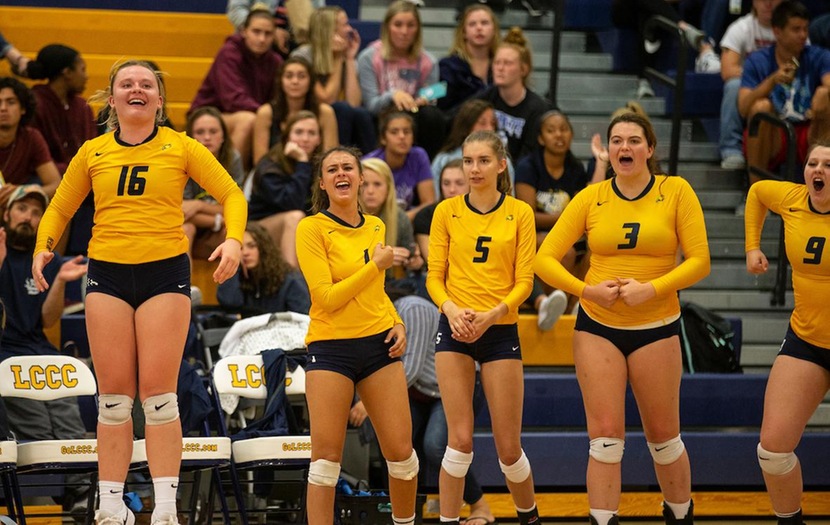 LCCC Volleyball Falls in Straight Sets to Eastern Wyoming