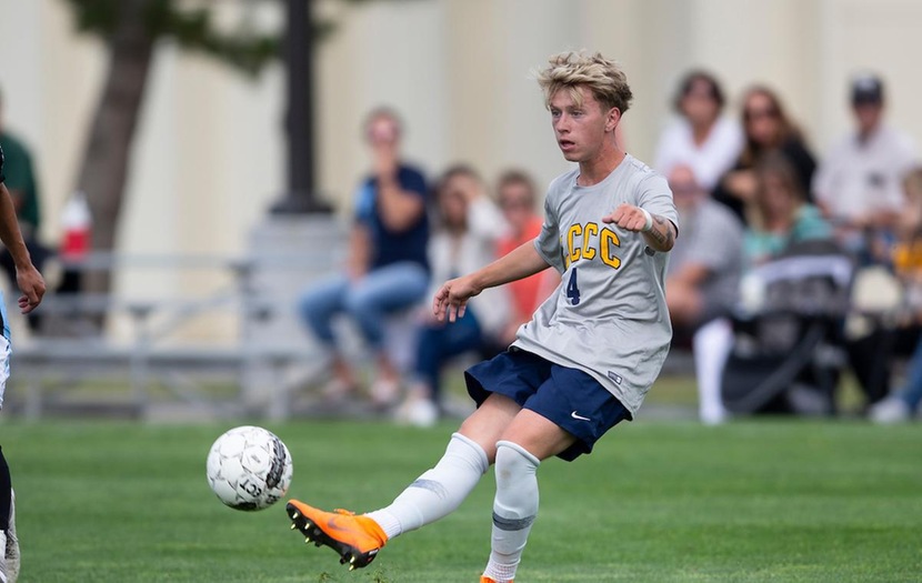 Seven Goals Lifts Golden Eagles in Win over Central CC