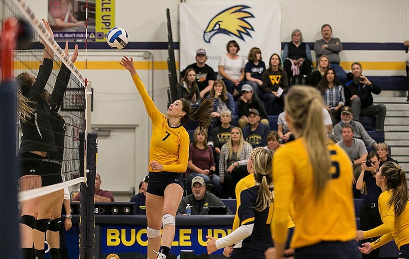 #12 Volleyball Drops Match in Five Sets to #4 WNCC